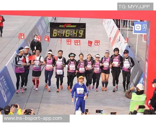 巨乳足球热潮来袭畅享激情比赛下载链接一网打尽